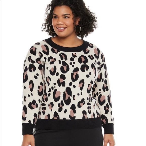 EVRI Sweaters - EVRI Leopard Print Long Sleeve Sweater.